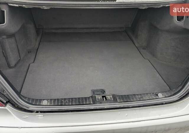 Сірий Мерседес Е-Клас, об'ємом двигуна 2.2 л та пробігом 490 тис. км за 6500 $, фото 12 на Automoto.ua