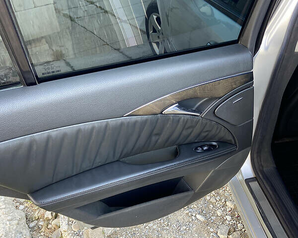 Сірий Мерседес Е-Клас, об'ємом двигуна 2.7 л та пробігом 430 тис. км за 7900 $, фото 31 на Automoto.ua