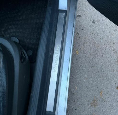 Серый Мерседес Е-Класс, объемом двигателя 2.6 л и пробегом 224 тыс. км за 7000 $, фото 15 на Automoto.ua