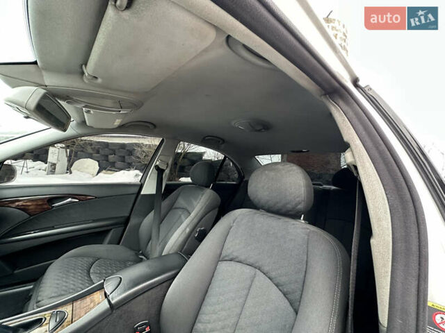 Серый Мерседес Е-Класс, объемом двигателя 2.14 л и пробегом 370 тыс. км за 6750 $, фото 46 на Automoto.ua