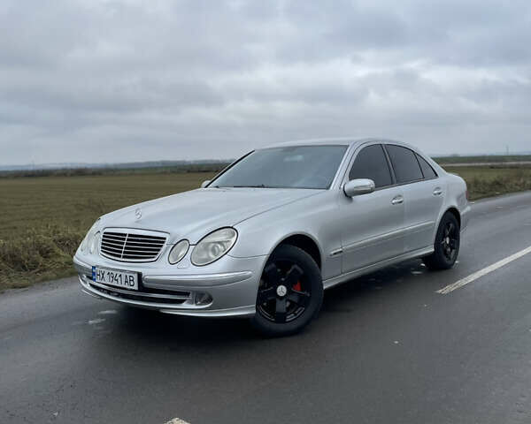 Сірий Мерседес Е-Клас, об'ємом двигуна 2.2 л та пробігом 265 тис. км за 5900 $, фото 24 на Automoto.ua