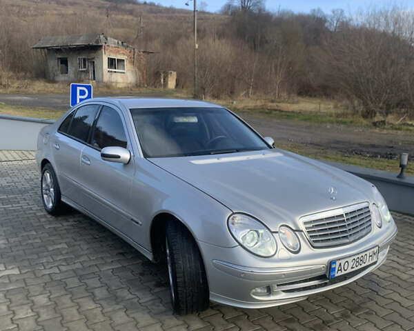 Сірий Мерседес Е-Клас, об'ємом двигуна 2.7 л та пробігом 450 тис. км за 6300 $, фото 5 на Automoto.ua