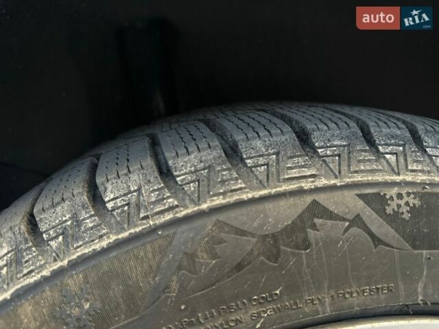 Сірий Мерседес Е-Клас, об'ємом двигуна 3.22 л та пробігом 475 тис. км за 6850 $, фото 13 на Automoto.ua