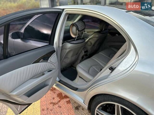 Серый Мерседес Е-Класс, объемом двигателя 4 л и пробегом 372 тыс. км за 6400 $, фото 3 на Automoto.ua