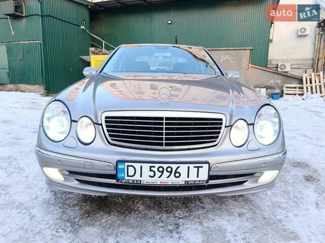Серый Мерседес Е-Класс, объемом двигателя 3.2 л и пробегом 350 тыс. км за 7900 $, фото 2 на Automoto.ua