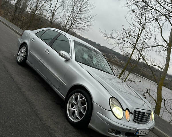 Сірий Мерседес Е-Клас, об'ємом двигуна 2.15 л та пробігом 200 тис. км за 5100 $, фото 2 на Automoto.ua