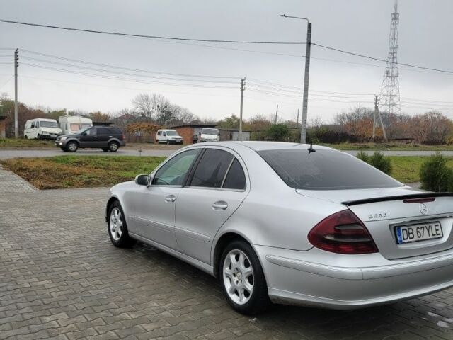 Серый Мерседес Е-Класс, объемом двигателя 2.2 л и пробегом 406 тыс. км за 2650 $, фото 5 на Automoto.ua