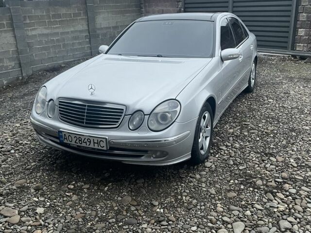 Сірий Мерседес Е-Клас, об'ємом двигуна 3.2 л та пробігом 525 тис. км за 6800 $, фото 1 на Automoto.ua