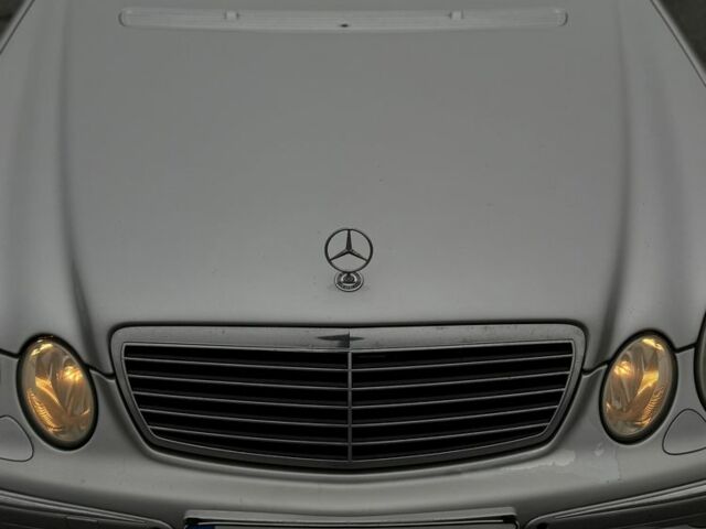 Сірий Мерседес Е-Клас, об'ємом двигуна 3.2 л та пробігом 381 тис. км за 6400 $, фото 7 на Automoto.ua