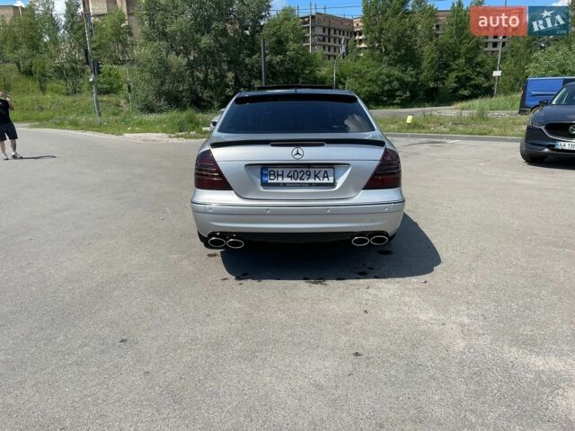 Сірий Мерседес Е-Клас, об'ємом двигуна 5 л та пробігом 271 тис. км за 8000 $, фото 7 на Automoto.ua