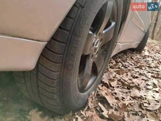 Сірий Мерседес Е-Клас, об'ємом двигуна 2.15 л та пробігом 423 тис. км за 5750 $, фото 14 на Automoto.ua