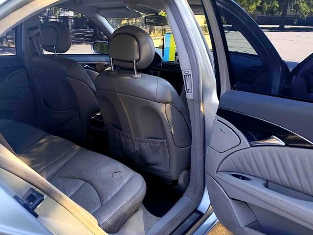 Сірий Мерседес Е-Клас, об'ємом двигуна 3.2 л та пробігом 515 тис. км за 6300 $, фото 4 на Automoto.ua