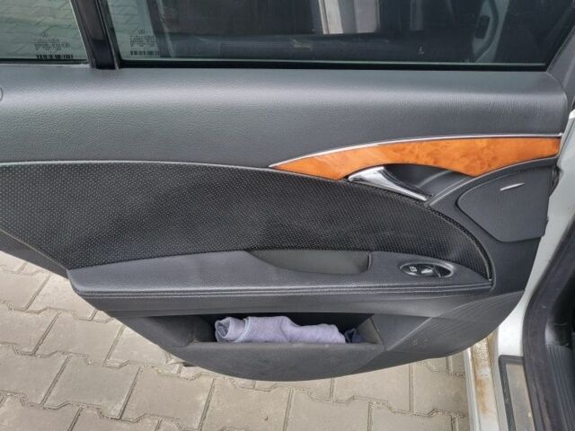 Сірий Мерседес Е-Клас, об'ємом двигуна 2.2 л та пробігом 406 тис. км за 2350 $, фото 6 на Automoto.ua