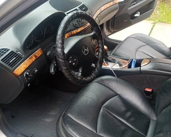 Мерседес Е-Класс 2003 в Береговом на Automoto.ua Серый Мерседес Е-Класс, объемом двигателя 3.2 л и пробегом 340 тыс. км за 6500 $, фото 4 на Automoto.ua