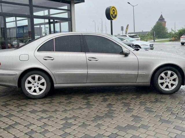 Серый Мерседес Е-Класс, объемом двигателя 3.2 л и пробегом 340 тыс. км за 6800 $, фото 7 на Automoto.ua