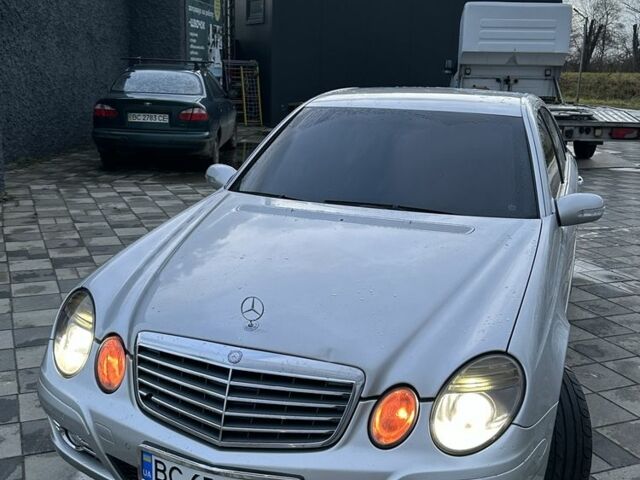 Сірий Мерседес Е-Клас, об'ємом двигуна 2.1 л та пробігом 374 тис. км за 6600 $, фото 7 на Automoto.ua