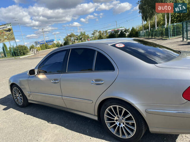 Сірий Мерседес Е-Клас, об'ємом двигуна 2.7 л та пробігом 380 тис. км за 6900 $, фото 9 на Automoto.ua