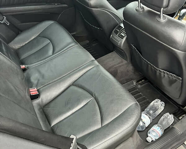 Сірий Мерседес Е-Клас, об'ємом двигуна 2.2 л та пробігом 355 тис. км за 7000 $, фото 19 на Automoto.ua