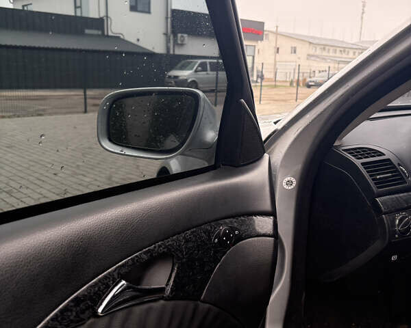 Серый Мерседес Е-Класс, объемом двигателя 2.15 л и пробегом 430 тыс. км за 6999 $, фото 6 на Automoto.ua