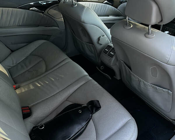 Мерседес Е-Класс 2003 в Черновцах на Automoto.ua Серый Мерседес Е-Класс, объемом двигателя 3.2 л и пробегом 400 тыс. км за 7000 $, фото 54 на Automoto.ua