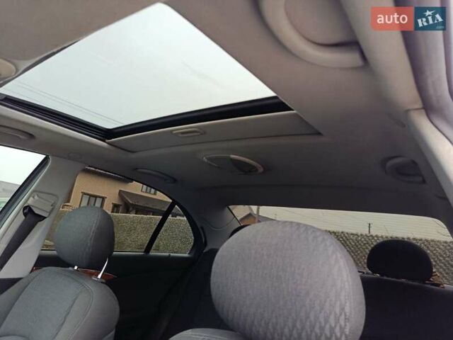 Серый Мерседес Е-Класс, объемом двигателя 2.1 л и пробегом 326 тыс. км за 7200 $, фото 17 на Automoto.ua