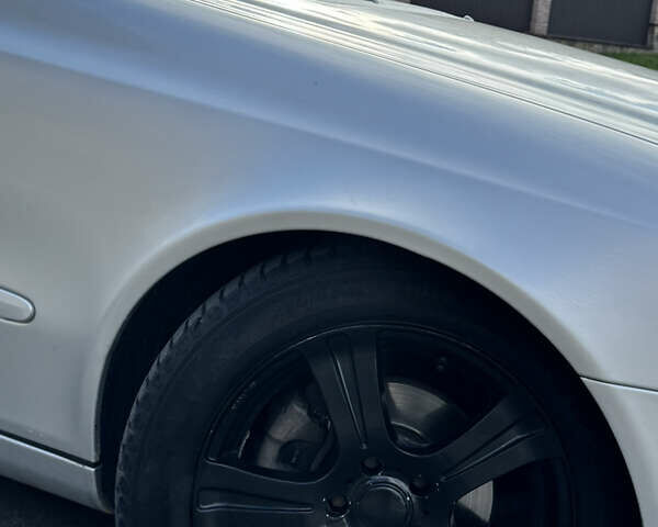 Мерседес Е-Клас 2004 у Вінниці на Automoto.ua Сірий Мерседес Е-Клас, об'ємом двигуна 1.8 л та пробігом 459 тис. км за 4799 $, фото 3 на Automoto.ua