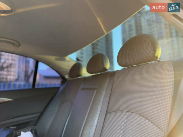 Серый Мерседес Е-Класс, объемом двигателя 1.8 л и пробегом 257 тыс. км за 5500 $, фото 13 на Automoto.ua