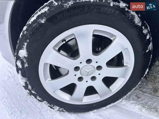 Серый Мерседес Е-Класс, объемом двигателя 1.8 л и пробегом 289 тыс. км за 6750 $, фото 73 на Automoto.ua