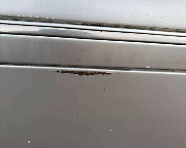 Серый Мерседес Е-Класс, объемом двигателя 3.2 л и пробегом 500 тыс. км за 6000 $, фото 10 на Automoto.ua