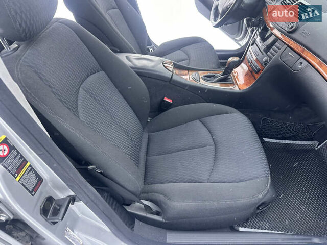 Серый Мерседес Е-Класс, объемом двигателя 1.8 л и пробегом 289 тыс. км за 6750 $, фото 44 на Automoto.ua