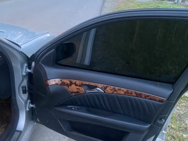 Сірий Мерседес Е-Клас, об'ємом двигуна 2.7 л та пробігом 100 тис. км за 3300 $, фото 16 на Automoto.ua