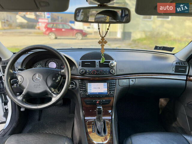 Сірий Мерседес Е-Клас, об'ємом двигуна 2.7 л та пробігом 400 тис. км за 8300 $, фото 45 на Automoto.ua