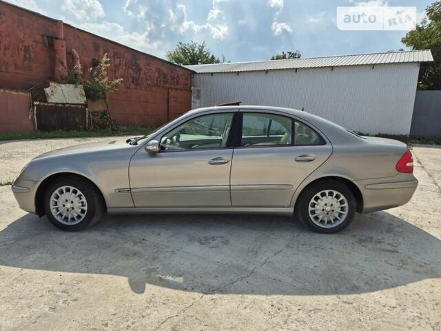 Сірий Мерседес Е-Клас, об'ємом двигуна 1.8 л та пробігом 281 тис. км за 11400 $, фото 1 на Automoto.ua
