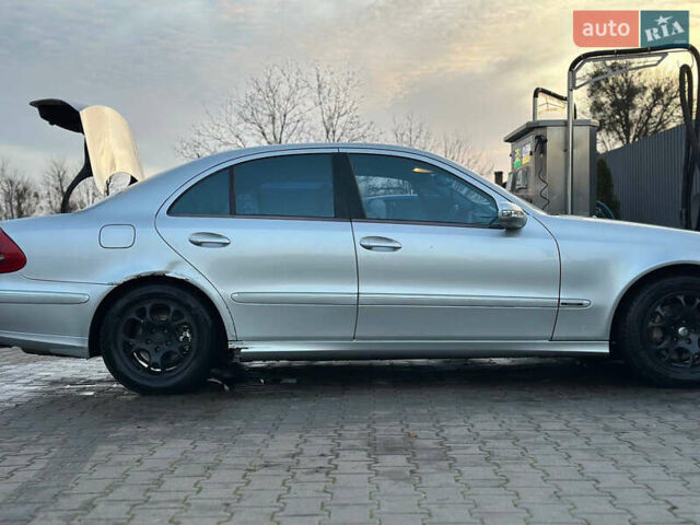 Серый Мерседес Е-Класс, объемом двигателя 2.69 л и пробегом 406 тыс. км за 7000 $, фото 15 на Automoto.ua