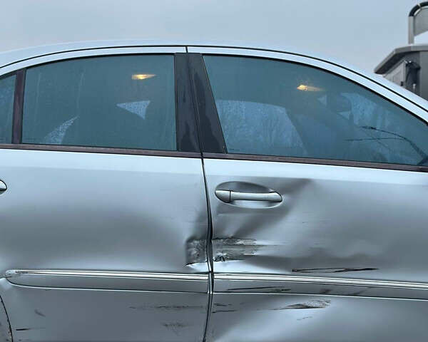 Серый Мерседес Е-Класс, объемом двигателя 2.69 л и пробегом 404 тыс. км за 6600 $, фото 18 на Automoto.ua