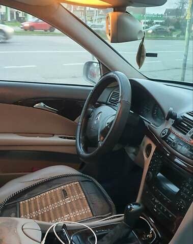 Сірий Мерседес Е-Клас, об'ємом двигуна 1.8 л та пробігом 385 тис. км за 5500 $, фото 5 на Automoto.ua