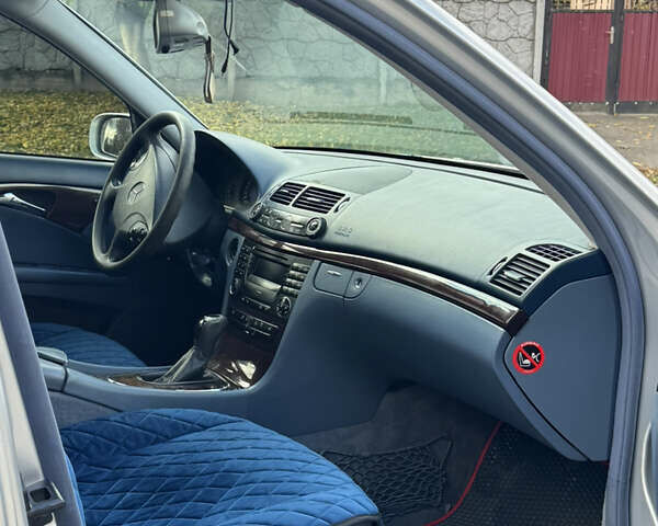 Мерседес Е-Клас 2004 у Вінниці на Automoto.ua Сірий Мерседес Е-Клас, об'ємом двигуна 1.8 л та пробігом 459 тис. км за 4799 $, фото 21 на Automoto.ua