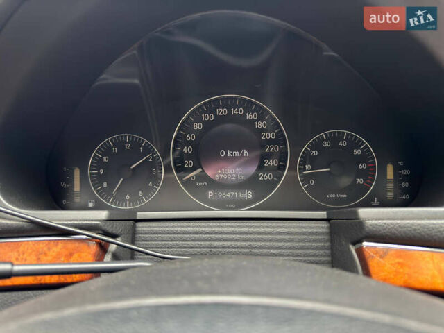 Мерседес Е-Клас 2004 у Одесі на Automoto.ua Сірий Мерседес Е-Клас, об'ємом двигуна 3.2 л та пробігом 200 тис. км за 8000 $, фото 13 на Automoto.ua