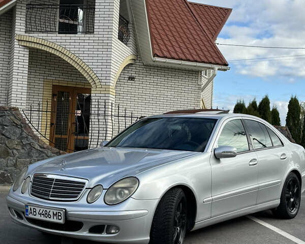 Мерседес Е-Клас 2004 у Вінниці на Automoto.ua Сірий Мерседес Е-Клас, об'ємом двигуна 1.8 л та пробігом 459 тис. км за 4799 $, фото 12 на Automoto.ua