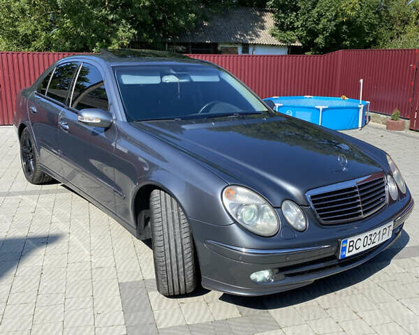 Сірий Мерседес Е-Клас, об'ємом двигуна 2.15 л та пробігом 375 тис. км за 8600 $, фото 2 на Automoto.ua