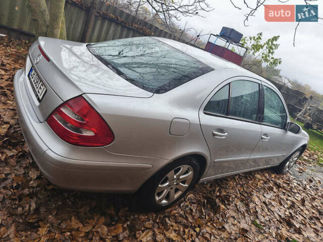 Мерседес Е-Клас 2004 у Чернігові на Automoto.ua Сірий Мерседес Е-Клас, об'ємом двигуна 2.2 л та пробігом 380 тис. км за 7000 $, фото 18 на Automoto.ua