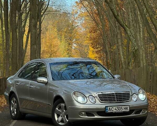 Сірий Мерседес Е-Клас, об'ємом двигуна 2.2 л та пробігом 412 тис. км за 6300 $, фото 18 на Automoto.ua