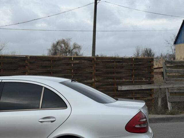 Сірий Мерседес Е-Клас, об'ємом двигуна 2.7 л та пробігом 359 тис. км за 4350 $, фото 12 на Automoto.ua
