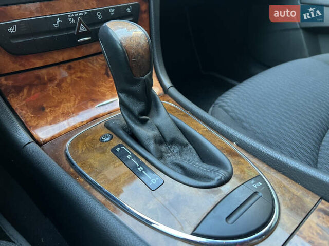 Серый Мерседес Е-Класс, объемом двигателя 1.8 л и пробегом 291 тыс. км за 7350 $, фото 72 на Automoto.ua