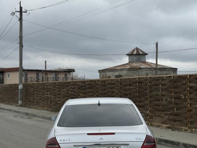 Сірий Мерседес Е-Клас, об'ємом двигуна 2.7 л та пробігом 359 тис. км за 4350 $, фото 9 на Automoto.ua