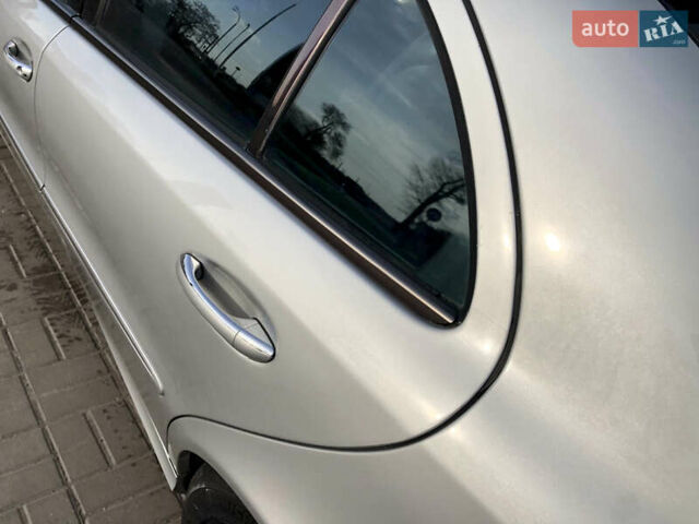 Серый Мерседес Е-Класс, объемом двигателя 2.7 л и пробегом 153 тыс. км за 7200 $, фото 1 на Automoto.ua