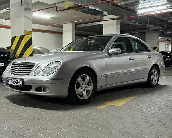 Серый Мерседес Е-Класс, объемом двигателя 2.15 л и пробегом 306 тыс. км за 7800 $, фото 3 на Automoto.ua