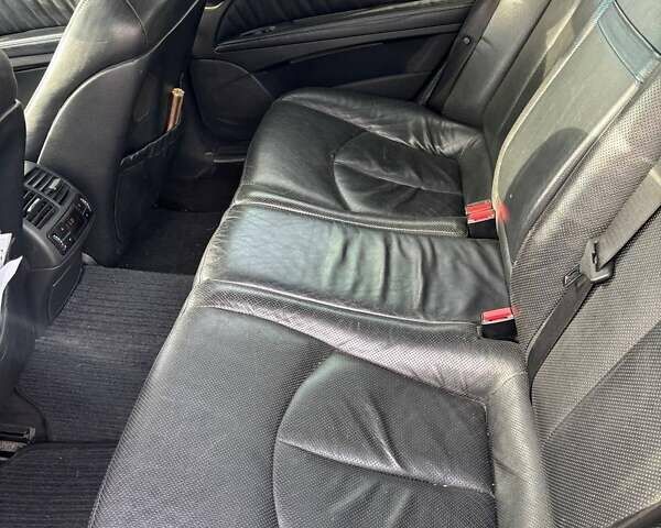 Серый Мерседес Е-Класс, объемом двигателя 3.2 л и пробегом 500 тыс. км за 6000 $, фото 15 на Automoto.ua