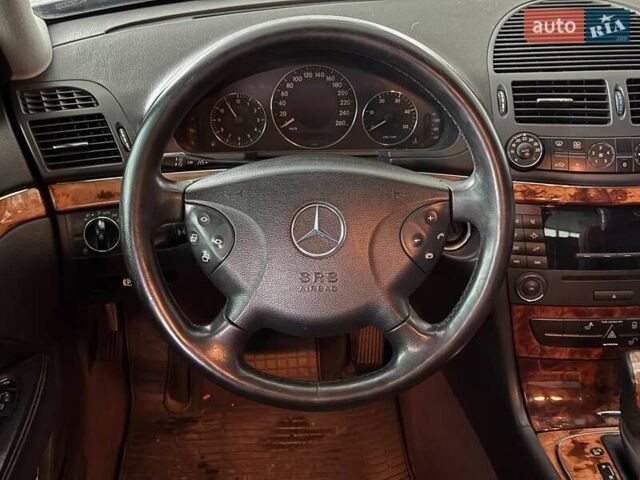 Серый Мерседес Е-Класс, объемом двигателя 2.7 л и пробегом 254 тыс. км за 8790 $, фото 18 на Automoto.ua