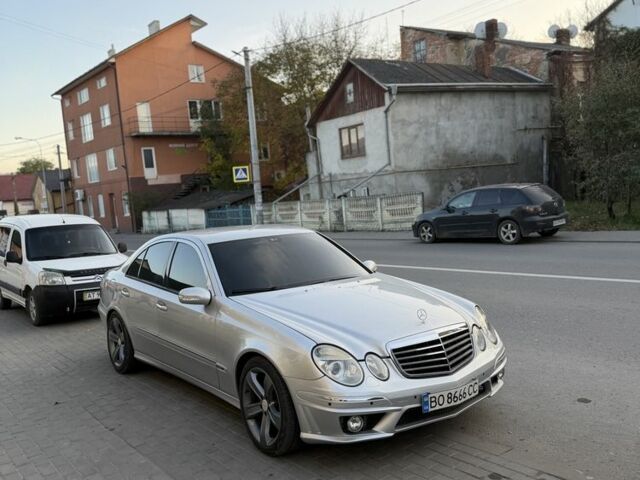 Серый Мерседес Е-Класс, объемом двигателя 3.2 л и пробегом 296 тыс. км за 7200 $, фото 4 на Automoto.ua